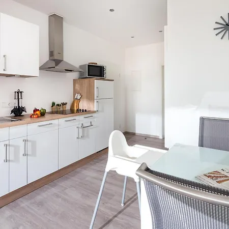 Koenig 2 Apartament *